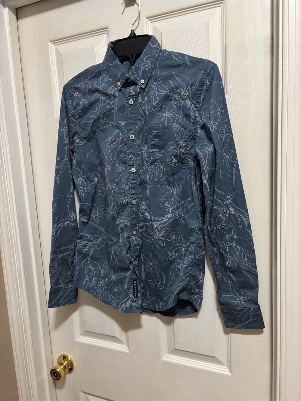 Dockers Blue Floral-Outline Button Down Shirt